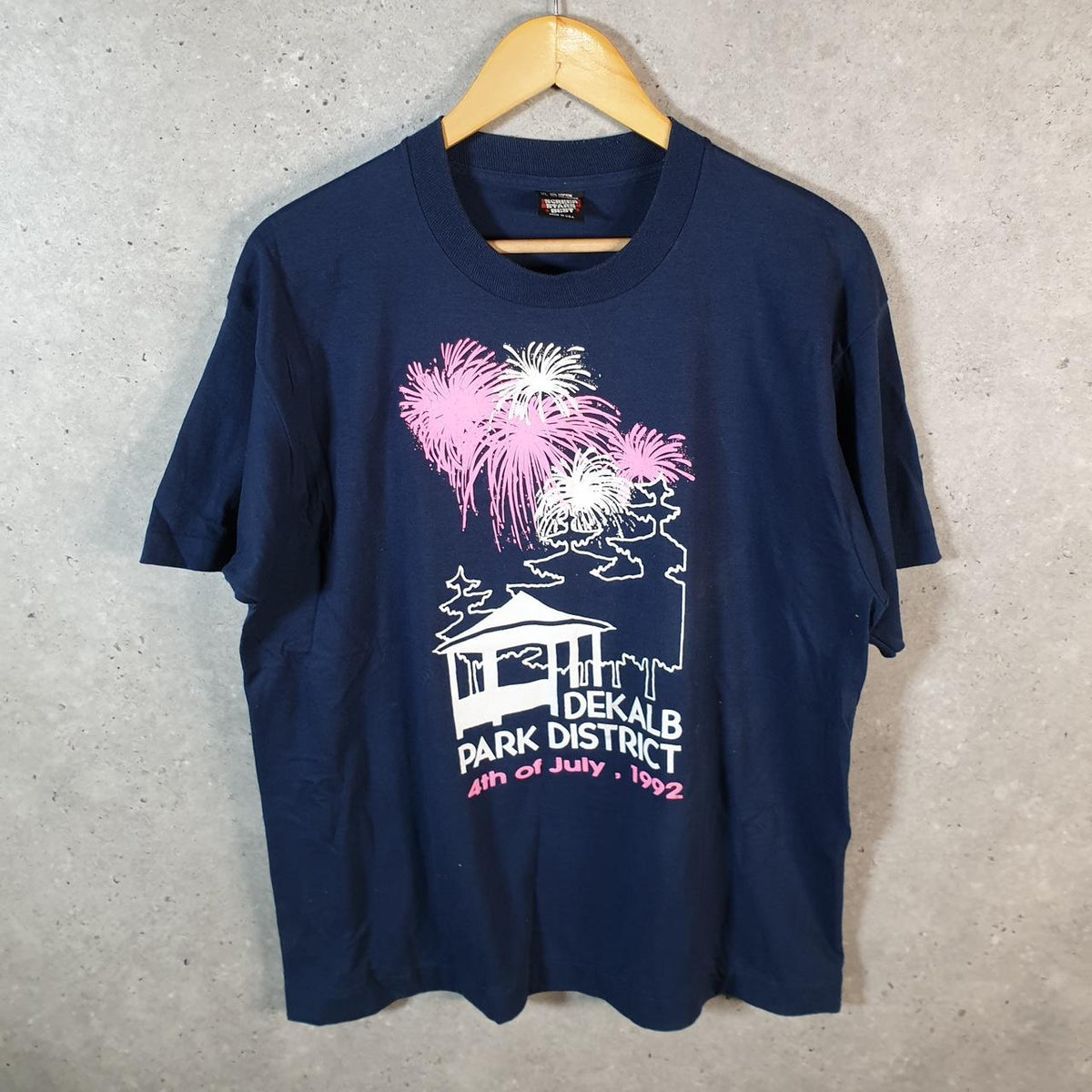Vintage Screen Stars Best Dekalb Park District 1992 USA Single Stitch T Shirt Men’s XL Blue Big Fish Vintage