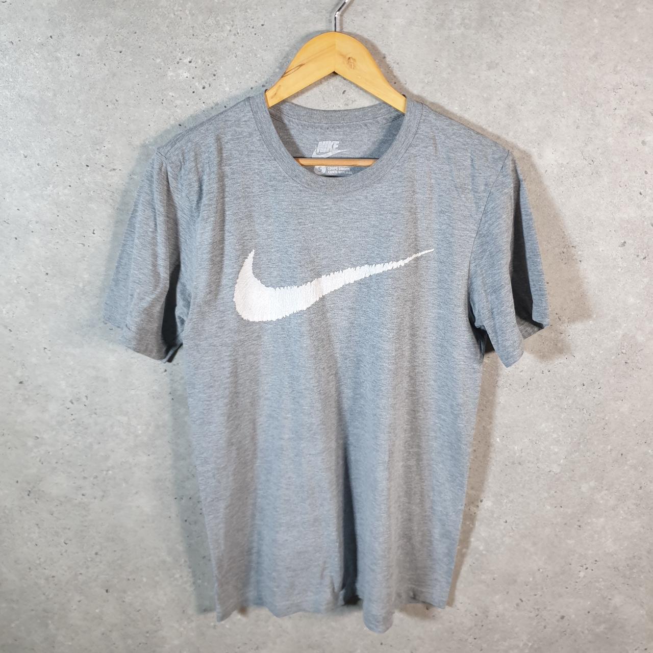 Vintage Nike T Shirt Men’s Small Grey Printed Single Swoosh Logo Athletic C8270