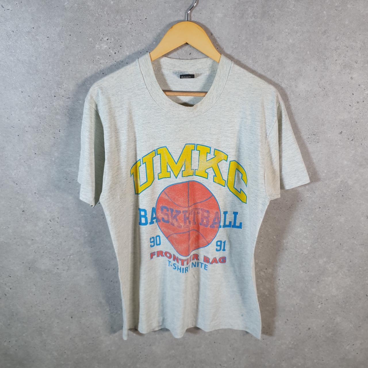 Vintage Screen Stars UMKC 1990 Basketball USA Single Stitch T Shirt Men’s Large Grey