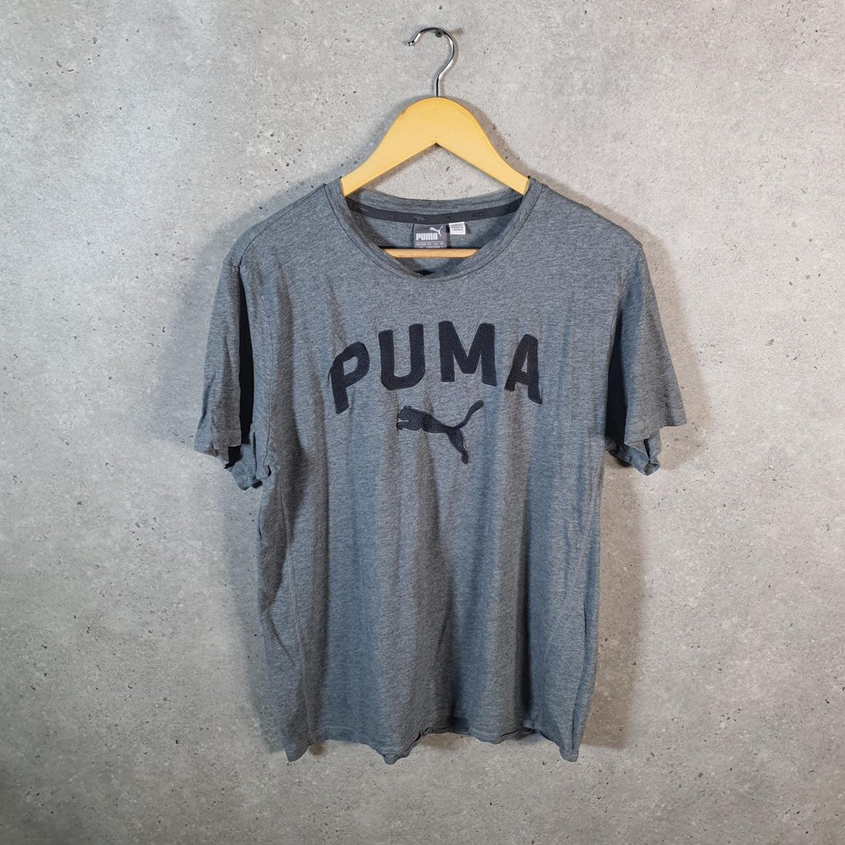 Vintage Puma Spellout T Shirt Men’s Large Grey