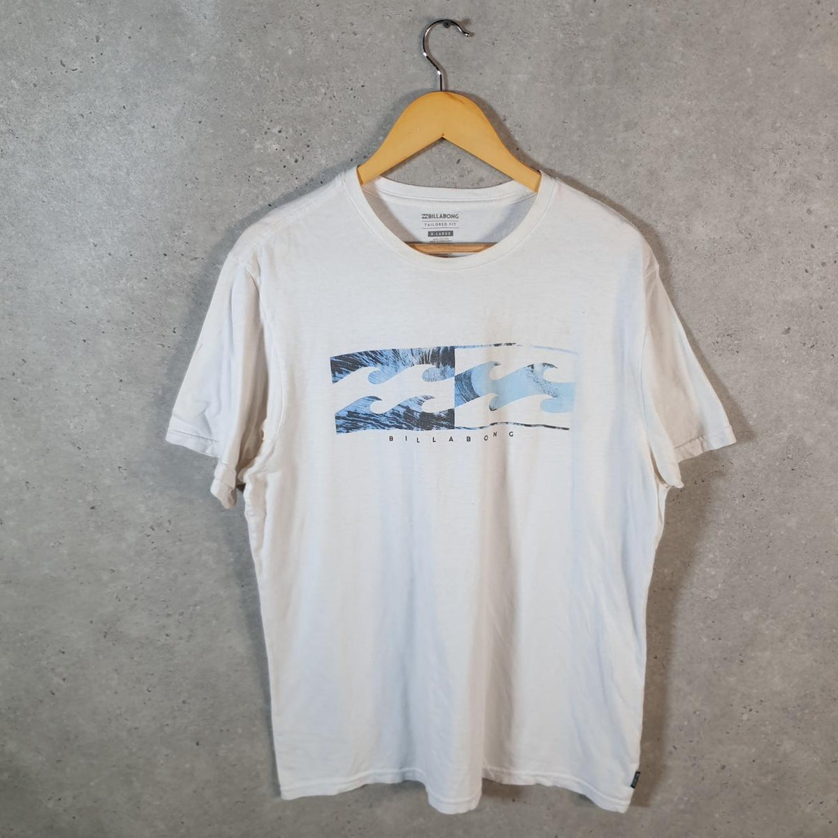 Vintage Billabong Surf Waves T Shirt Men’s XL White Casual Logo Surfing Y2K