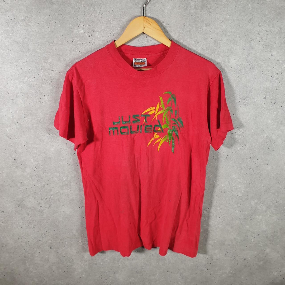 Vintage Hanes Beefy Just Maui’ed Maui USA 90s Single Stitch T Shirt Men’s Medium Red Big Fish Vintage