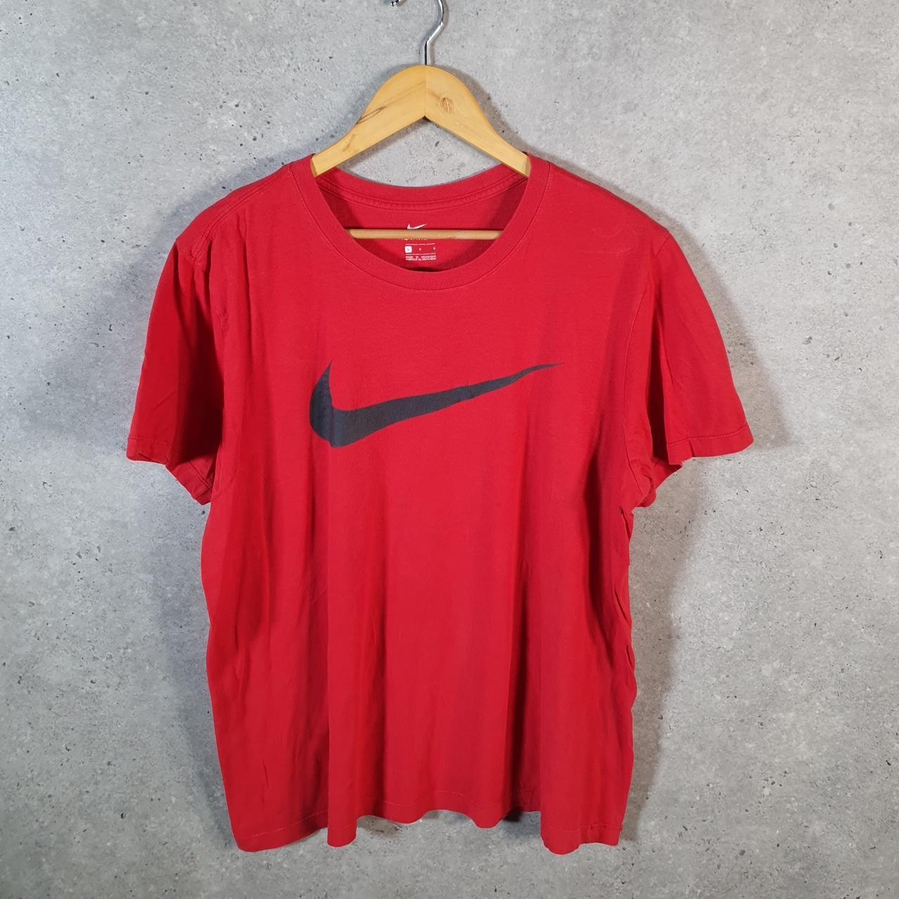 Vintage Nike T Shirt Men’s Large Red Printed Single Swoosh Logo Athletic Big Fish Vintage
