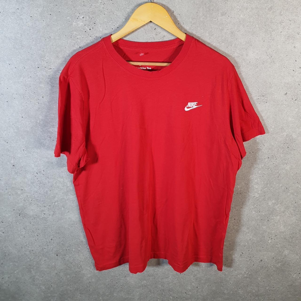 Vintage Nike Club Embroidered T Shirt Men’s XL Red Swoosh Y2K Pullover Logo