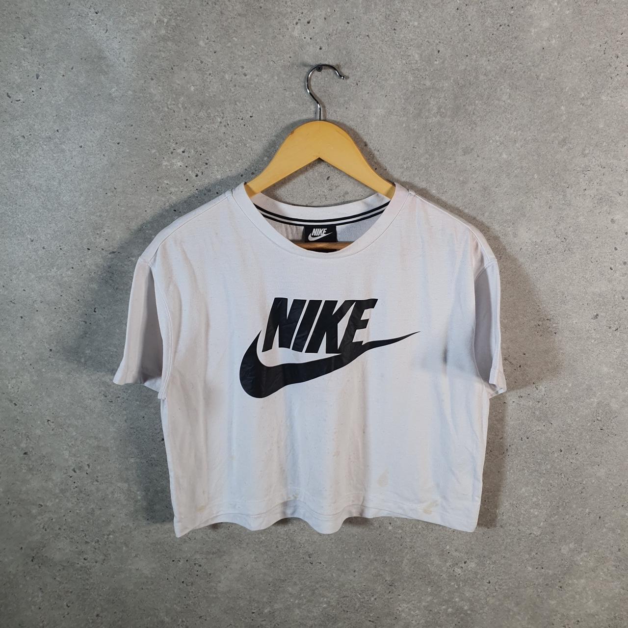 Vintage Nike Cropped T Shirt Womens Medium White Logo Swoosh Athletic