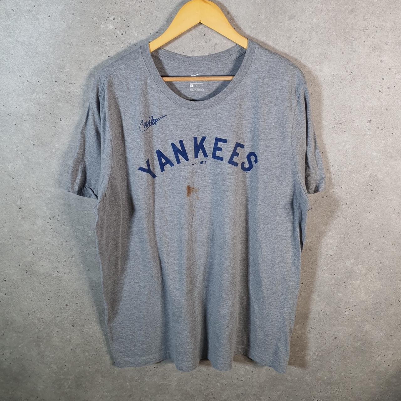 Vintage Nike MLB New York Yankees Spellout T Shirt Men’s XL Grey Swoosh Athletic