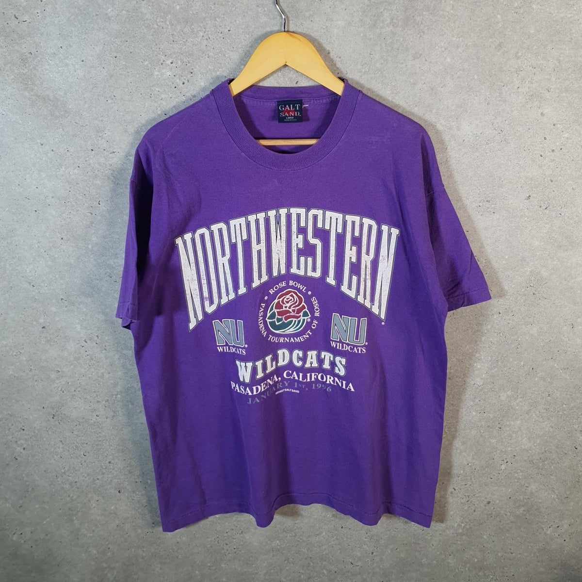 Vintage 1997 Galt Sand Northwestern Wilcats USA Single Stitch T Shirt Men’s Large Purple