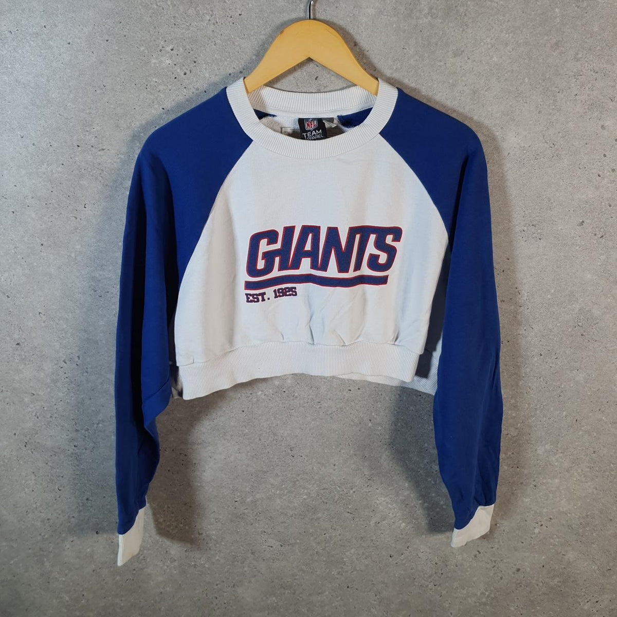 Vintage NFL New York Giants Cropped Sweatshirt Womens Small White USA Pro Sport