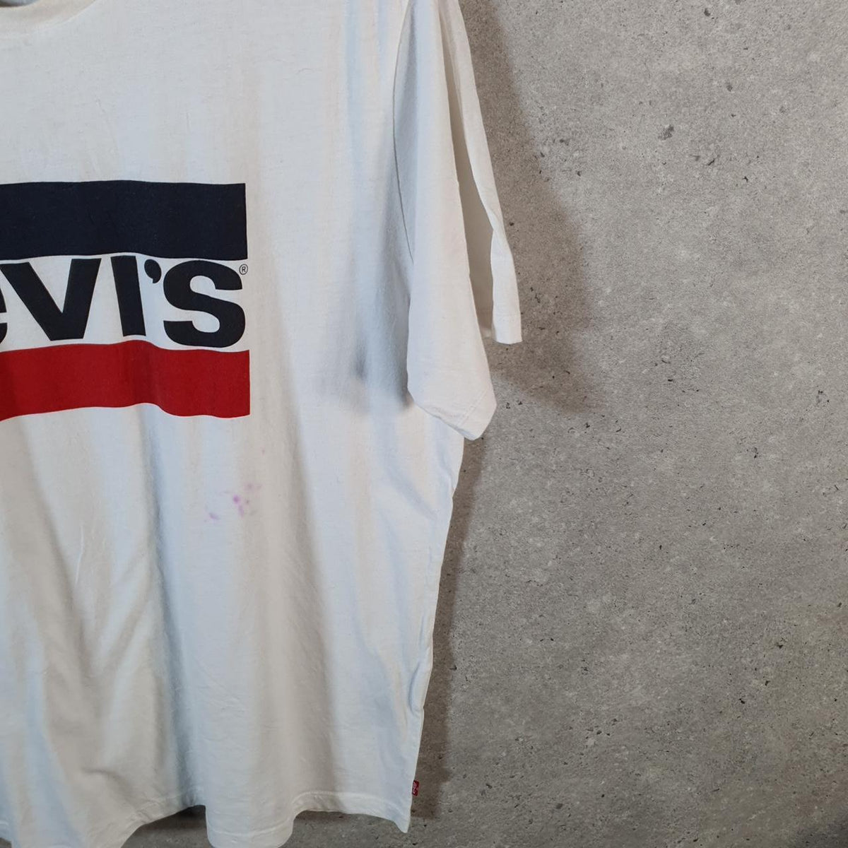 Vintage Levis Spellout T Shirt Shirt Men’s Large White Logo Athletic Casual