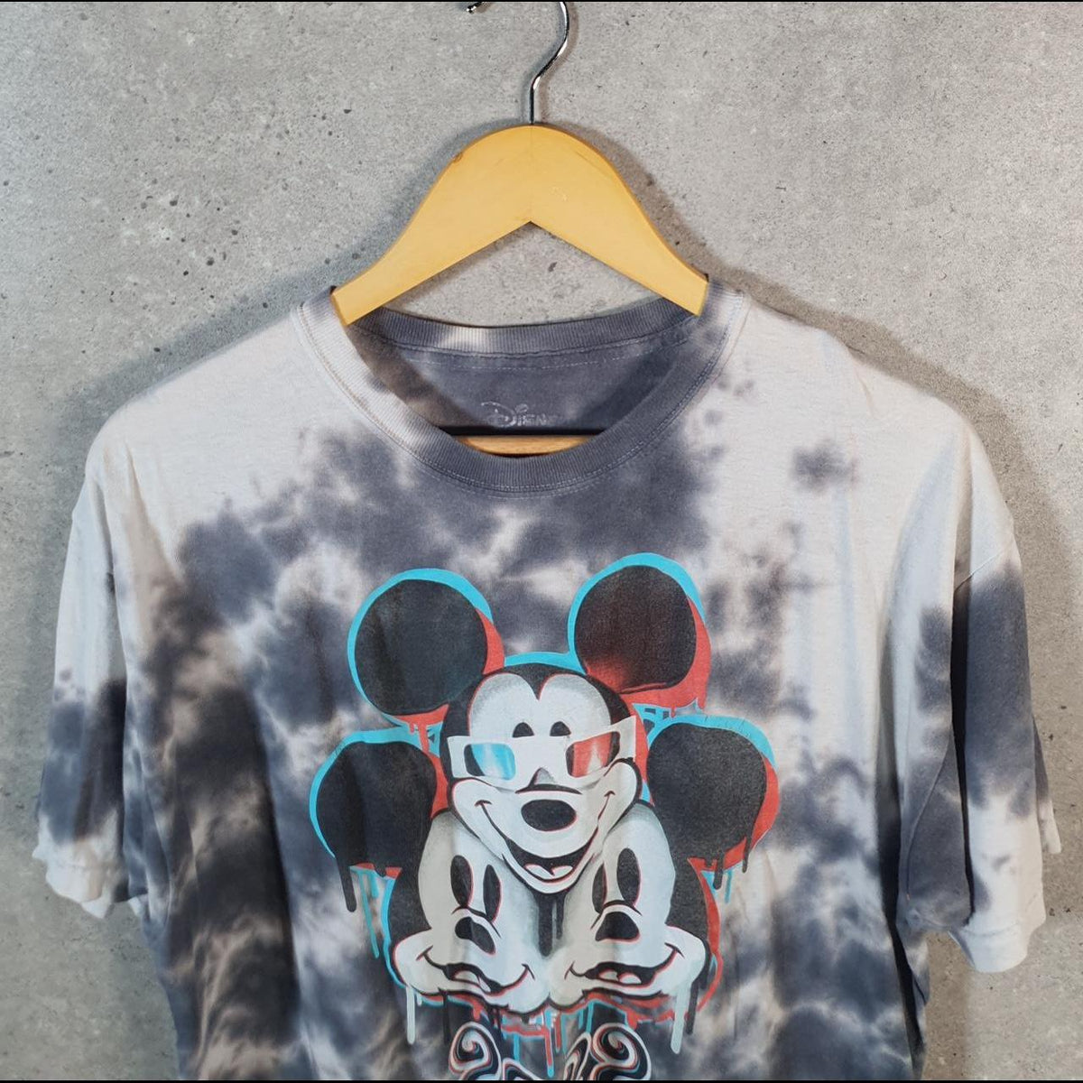 Vintage Disney Land Mickey Mouse Hanes T Shirt Shirt Men’s Medium Grey Tie Dye Graphic Cartoon C9740