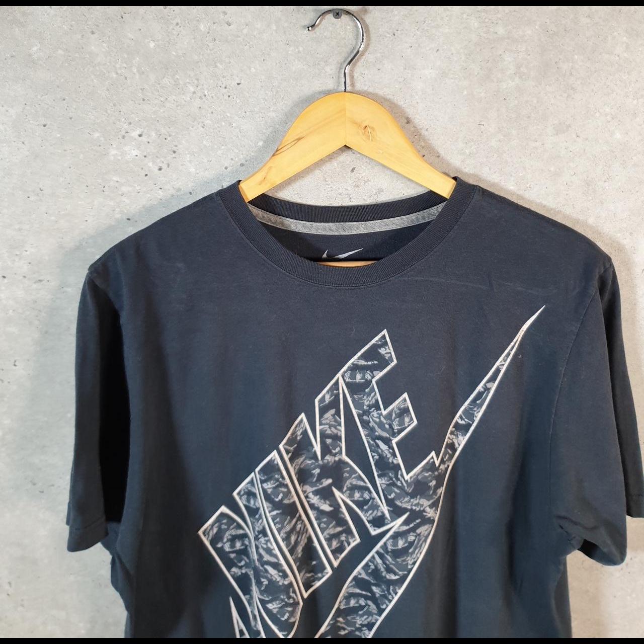 Vintage Nike T Shirt Men’s Large Black Printed Single Swoosh Logo Athletic C8273