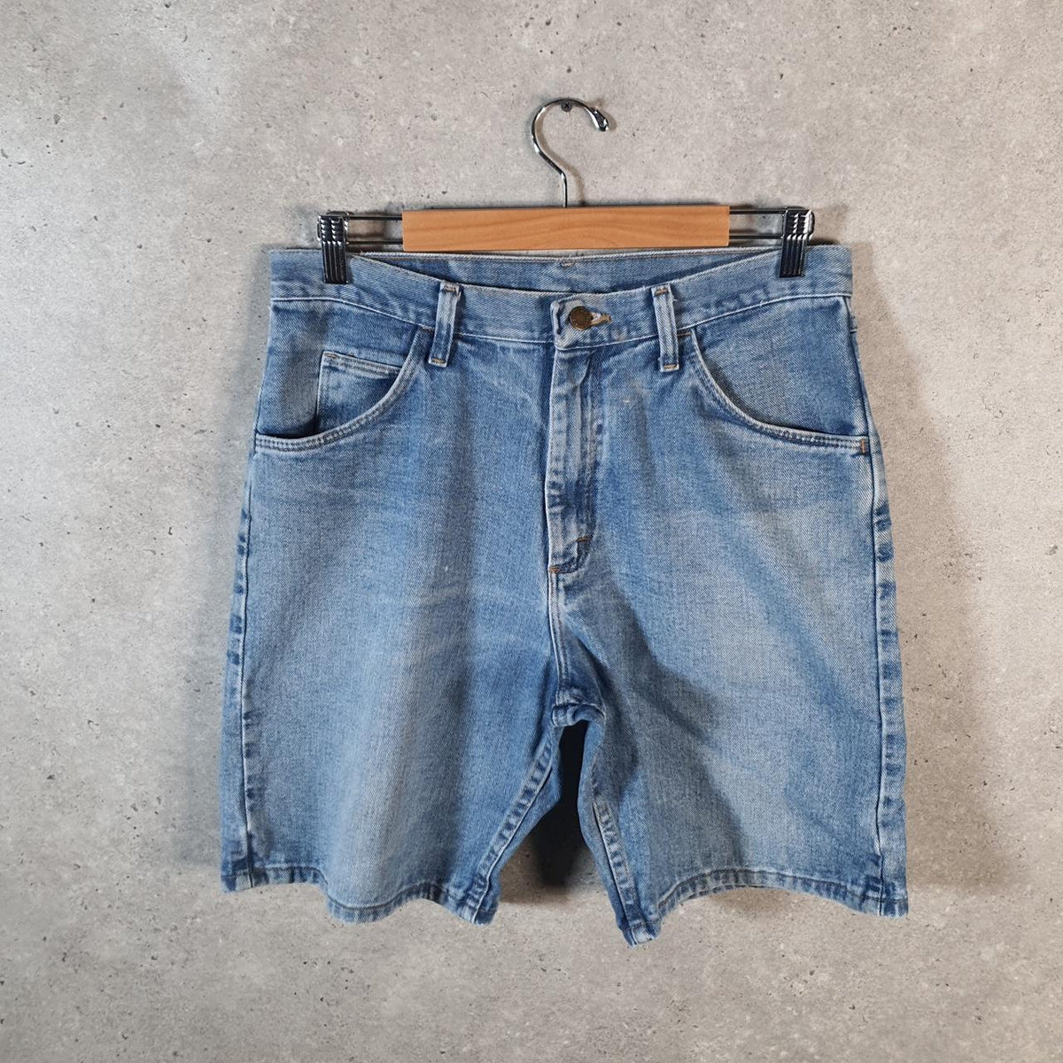Vintage Wrangler Denim Shorts Jorts Cargo Men’s W32 Relaxed Blue Baggy Cotton