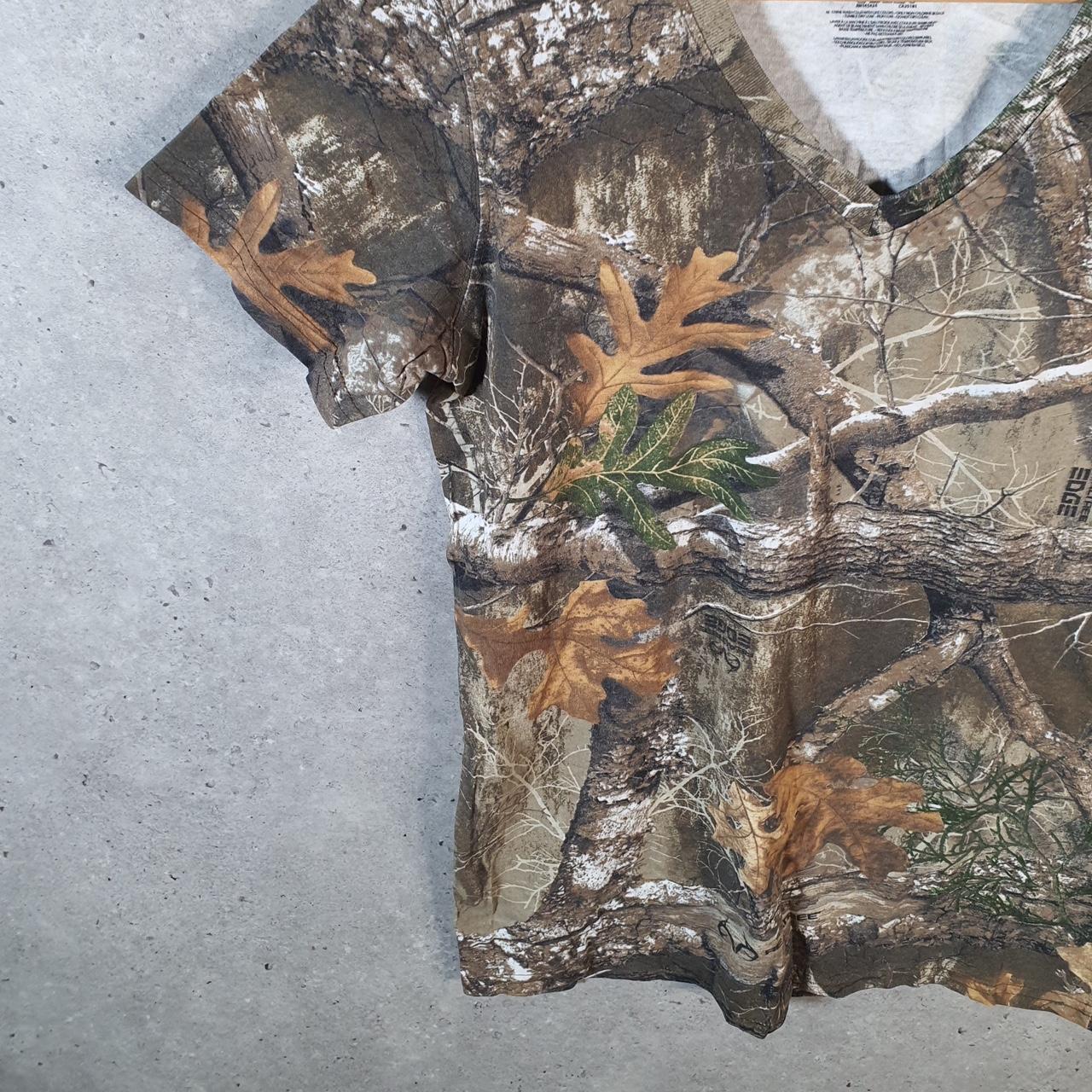 Vintage Lincoln Outfitters RealTree Camoflauge T Shirt Womens Large Camo Short Sleeve