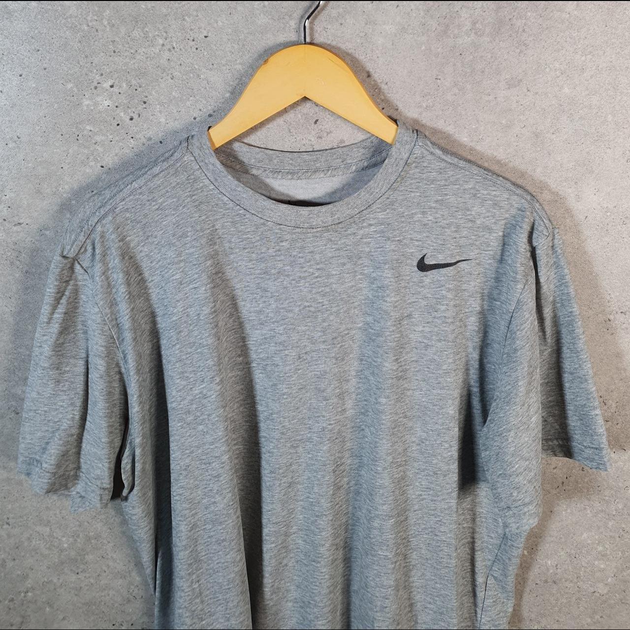 Vintage Nike Dri Fit Running T Shirt Shirt Men’s Large Grey Logo Swoosh Athletic C9864