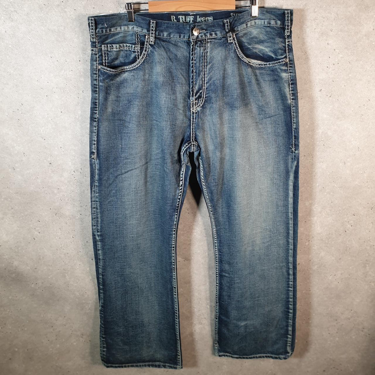 Vintage B Tuff Baggy Y2K Hip Hop Jeans Mens W42 L32 Blue Denim Embroidered Big Fish Vintage