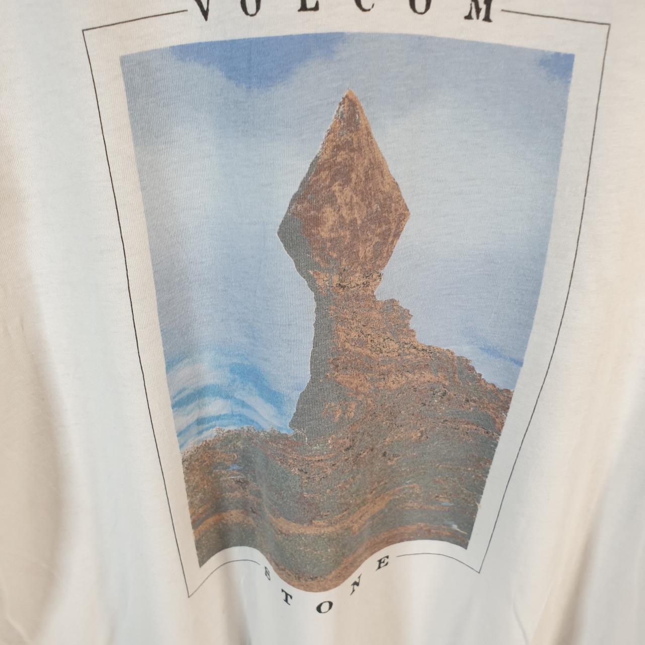 Vintage Volcom Stone Y2K T Shirt Men’s Medium White Casual Sports Logo Athletic