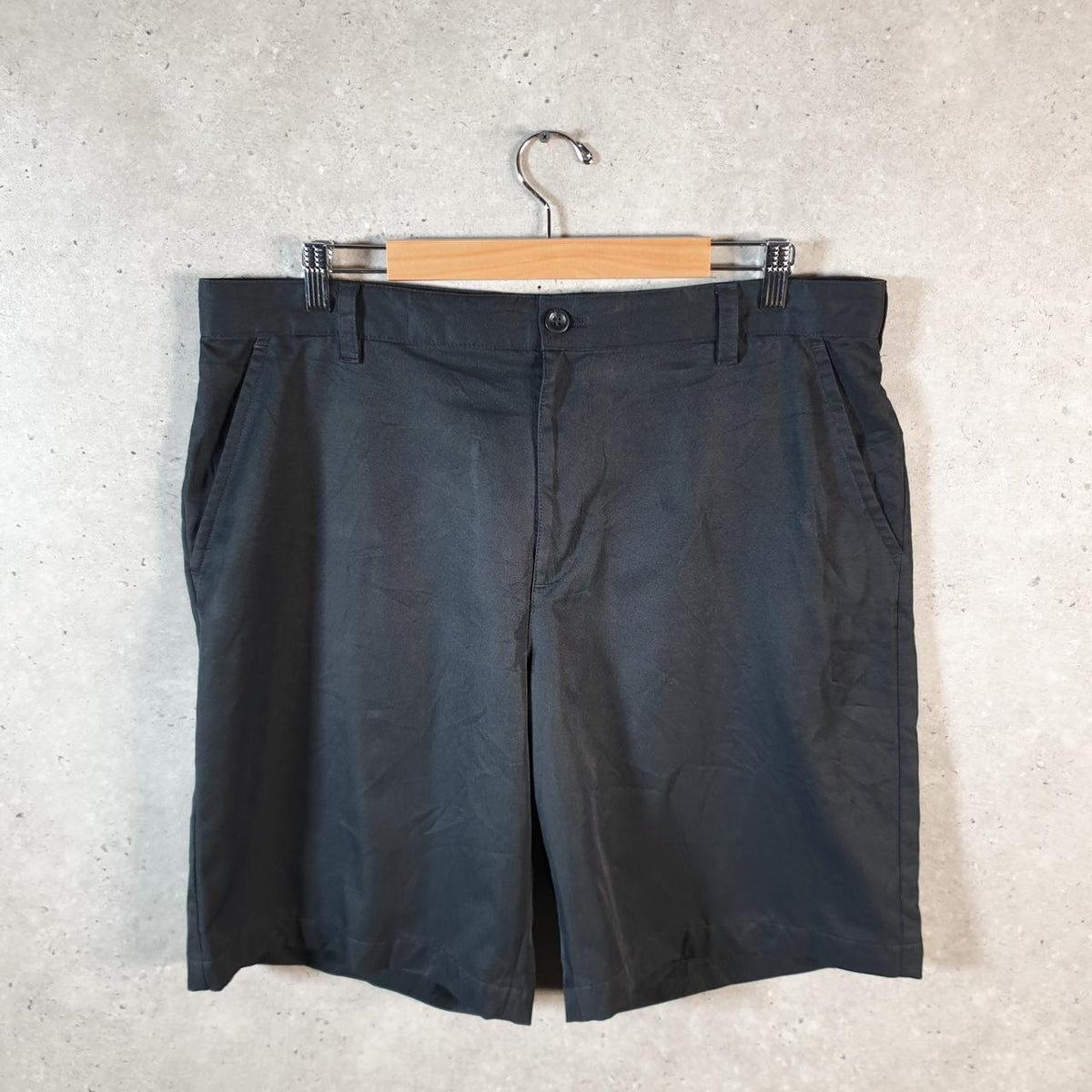 Vintage Izod Golf Chino Shorts Jorts Cargo Men’s Medium Black Baggy Cotton