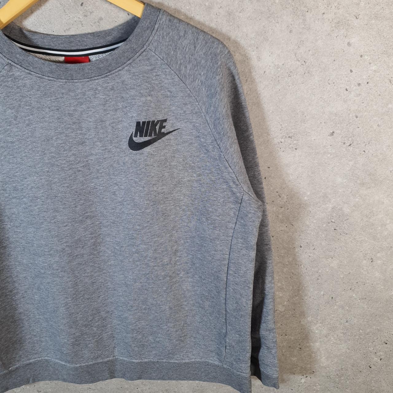 Vintage Nike Club Sweatshirt Womens Medium Grey Swoosh Y2K Pullover Logo