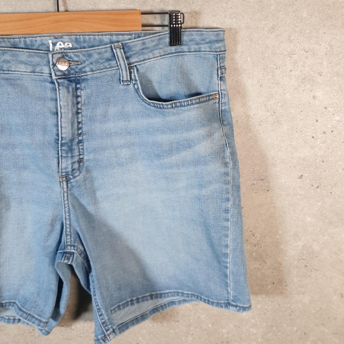 Vintage Lee Baggy Shorts Jorts Cargo Womens W36 Blue Relaxed Denim