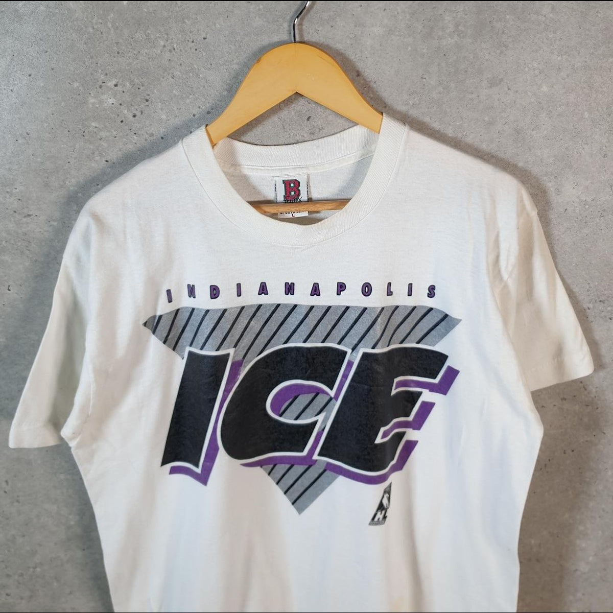 Vintage Boa Indianapolis Ice Hockey Graphic 90s USA Single Stitch T Shirt Men’s Large White