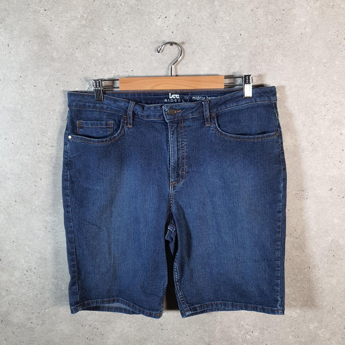 Vintage Lee Mid Rise Baggy Shorts Jorts Cargo Womens W36 Blue Relaxed Denim A4575