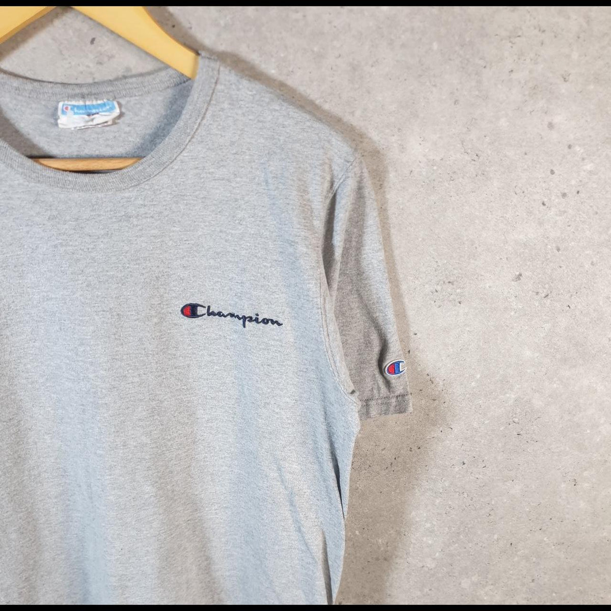 Vintage Champion 90s Spellout T Shirt Men’s Medium Grey USA Athletic