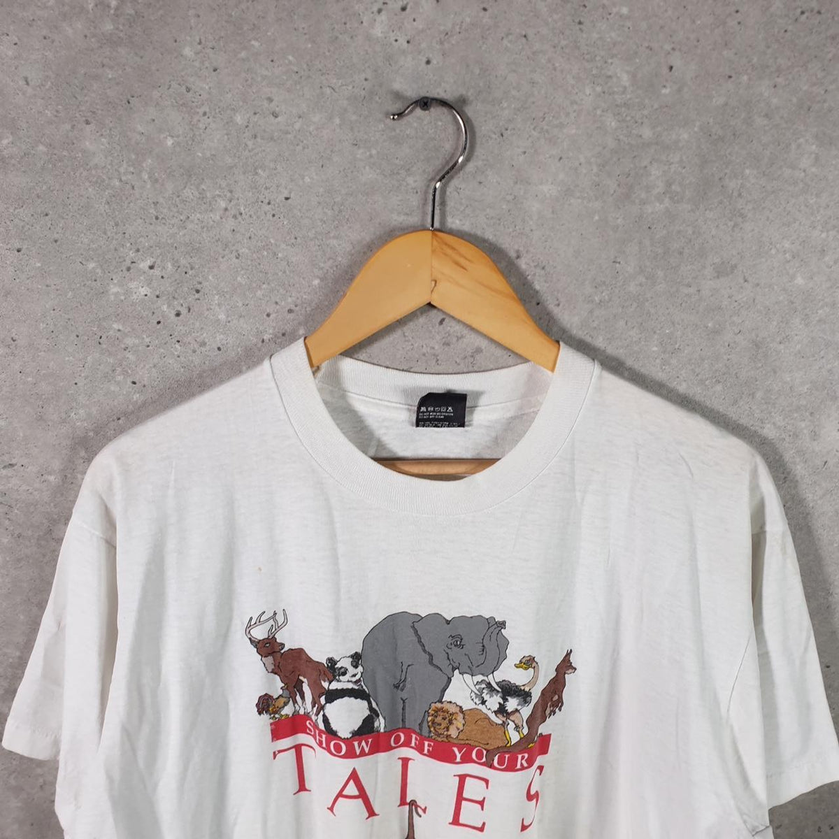Vintage Screen Stars Best Animal Tales USA Single Stitch T Shirt Men’s XL White Big Fish Vintage