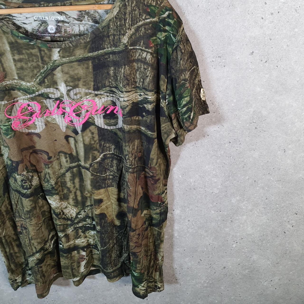Vintage Girls With Guys RealTree Camoflauge T Shirt Womens 2XL Camo Short Sleeve