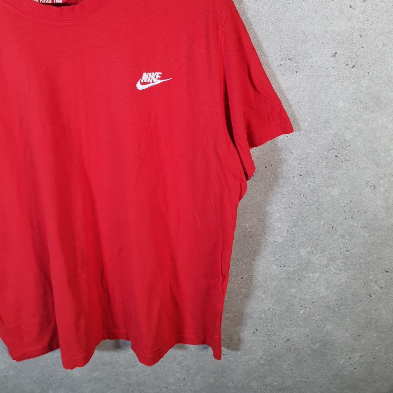Vintage Nike Club Embroidered T Shirt Men’s XL Red Swoosh Y2K Pullover Logo