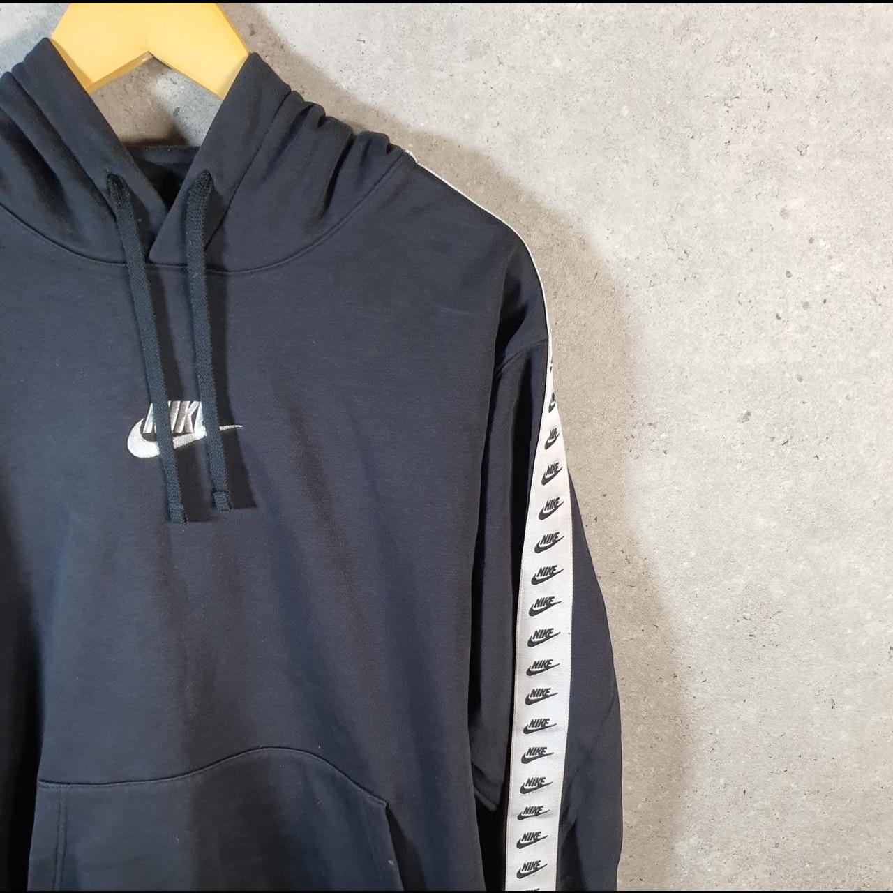 Vintage Nike Club Hoodie Men’s XL Black Centre Swoosh Y2K Pullover Sweatshirt Logo