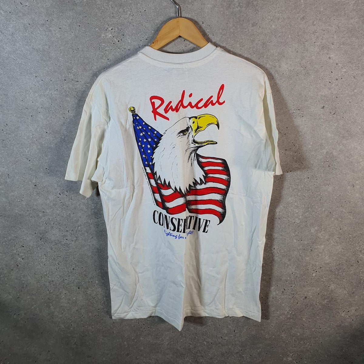 Vintage Hanes Beefy Radical Conservative 90s USA Single Stitch T Shirt Men’s Large White Big Fish Vintage
