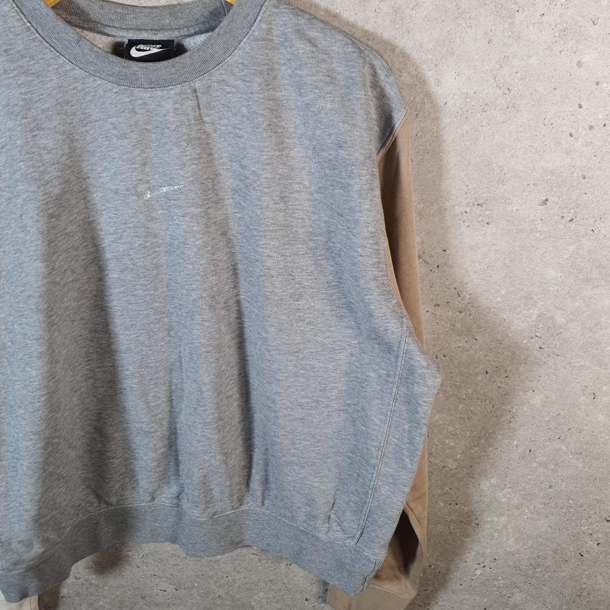 Vintage Nike Centre Swoosh Sweatshirt Womens Medium Grey Y2K Pullover