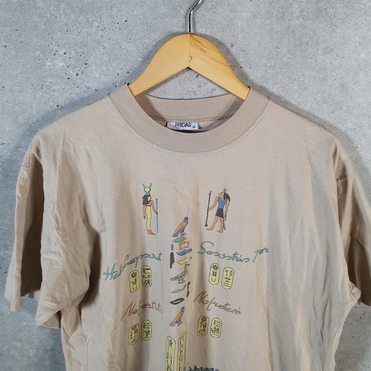 Vintage Phildar Hieroglyphics Egyptian 90s USA Single Stitch T Shirt Men’s Medium Beige