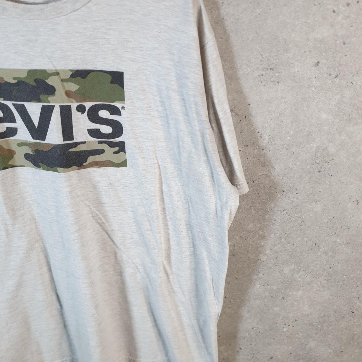 Vintage Levis Spellout T Shirt Shirt Men’s XL Grey Logo Athletic Casual