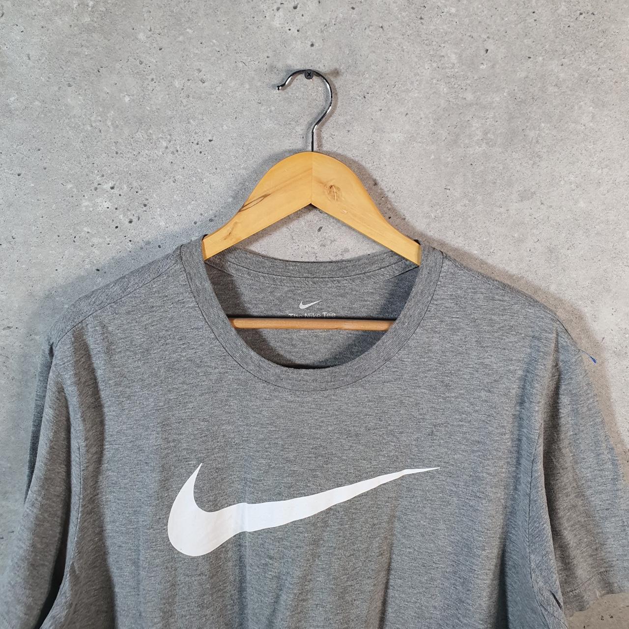 Vintage Nike T Shirt Men’s XL Grey Printed Single Swoosh Logo Athletic Big Fish Vintage