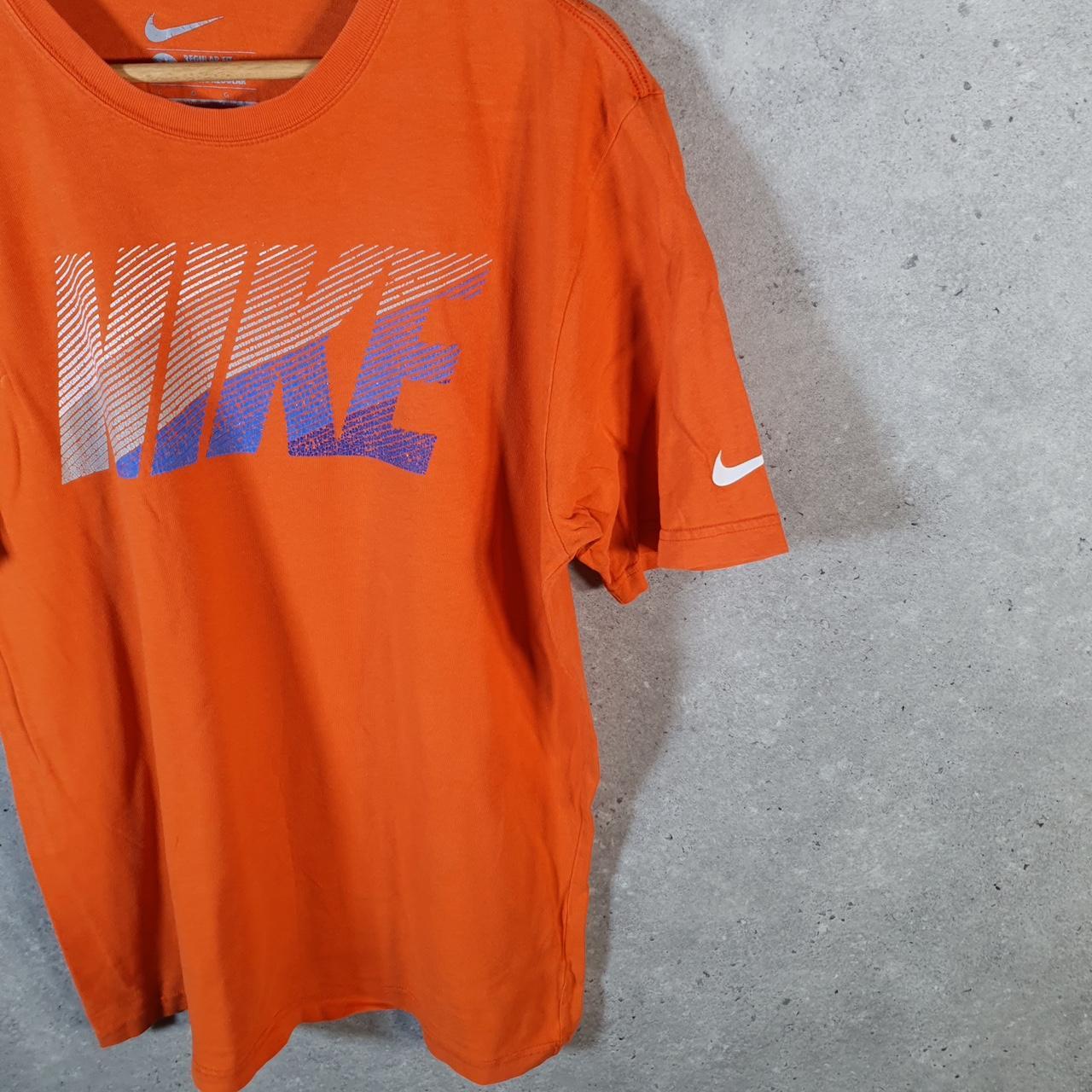 Vintage Nike Club Spellout T Shirt Men’s Large Orange Logo Swoosh Athletic