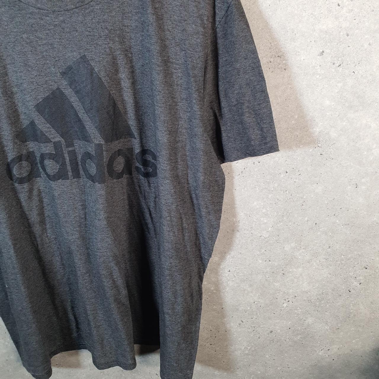 Vintage Adidas Go To Performance Tee T Shirt Men’s 2XL Grey Three Stripes Logo Athletic