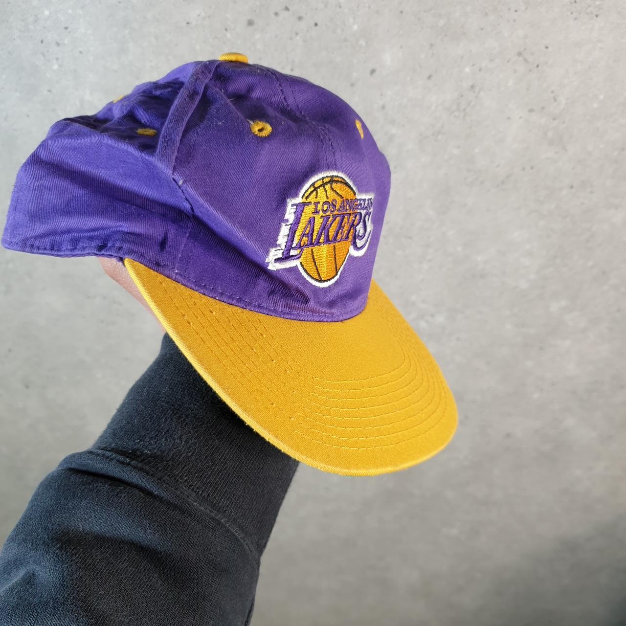 Vintage NBA Los Angeles Lakers Adjustable Cap Men’s USA Spellout Athletic C8506