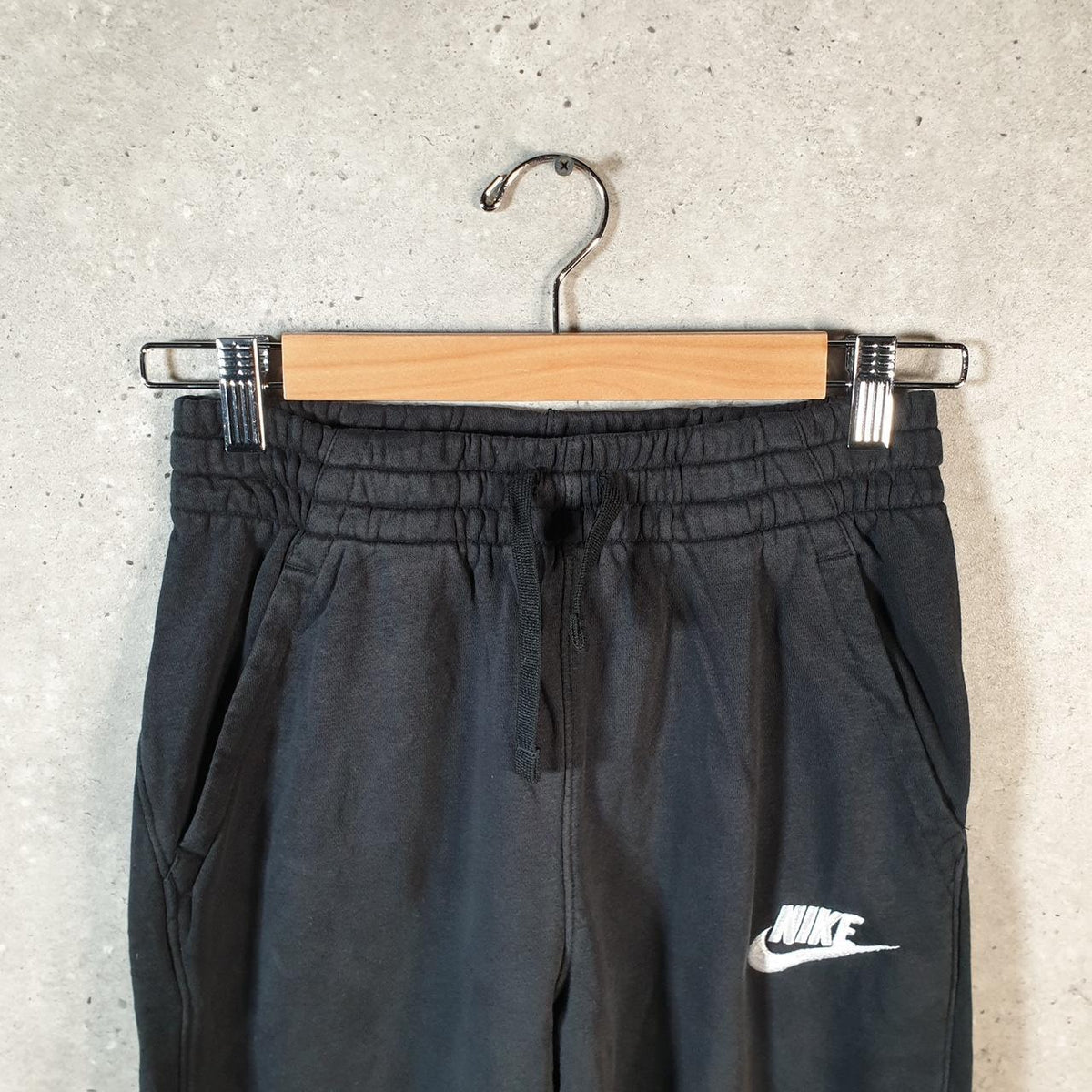 Vintage Nike Club Sweatpant Joggers Womens XL Black Swoosh Sports Tracksuit Big Fish Vintage