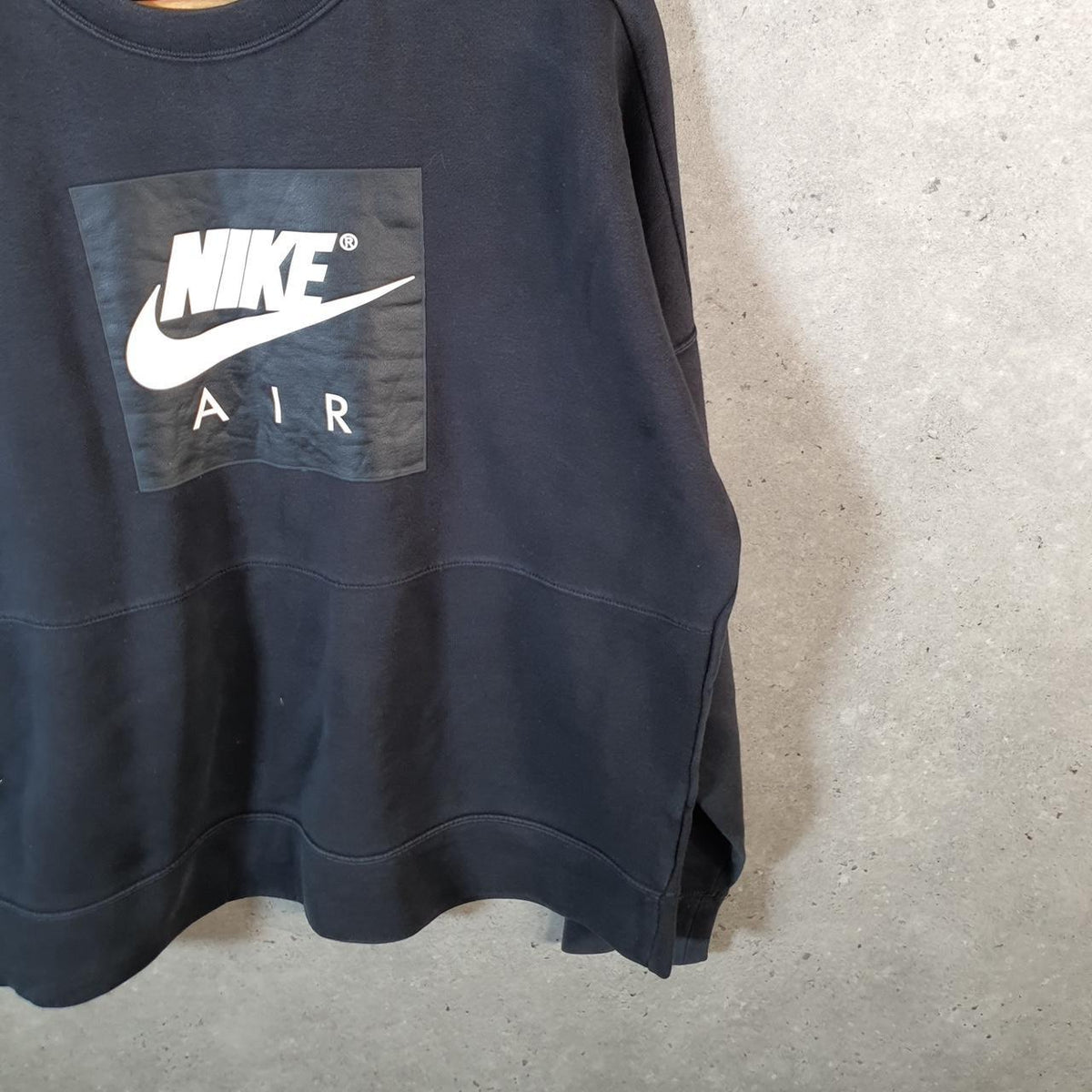 Vintage Nike Air Sweatshirt Men’s Large Black Swoosh Y2K Pullover Logo