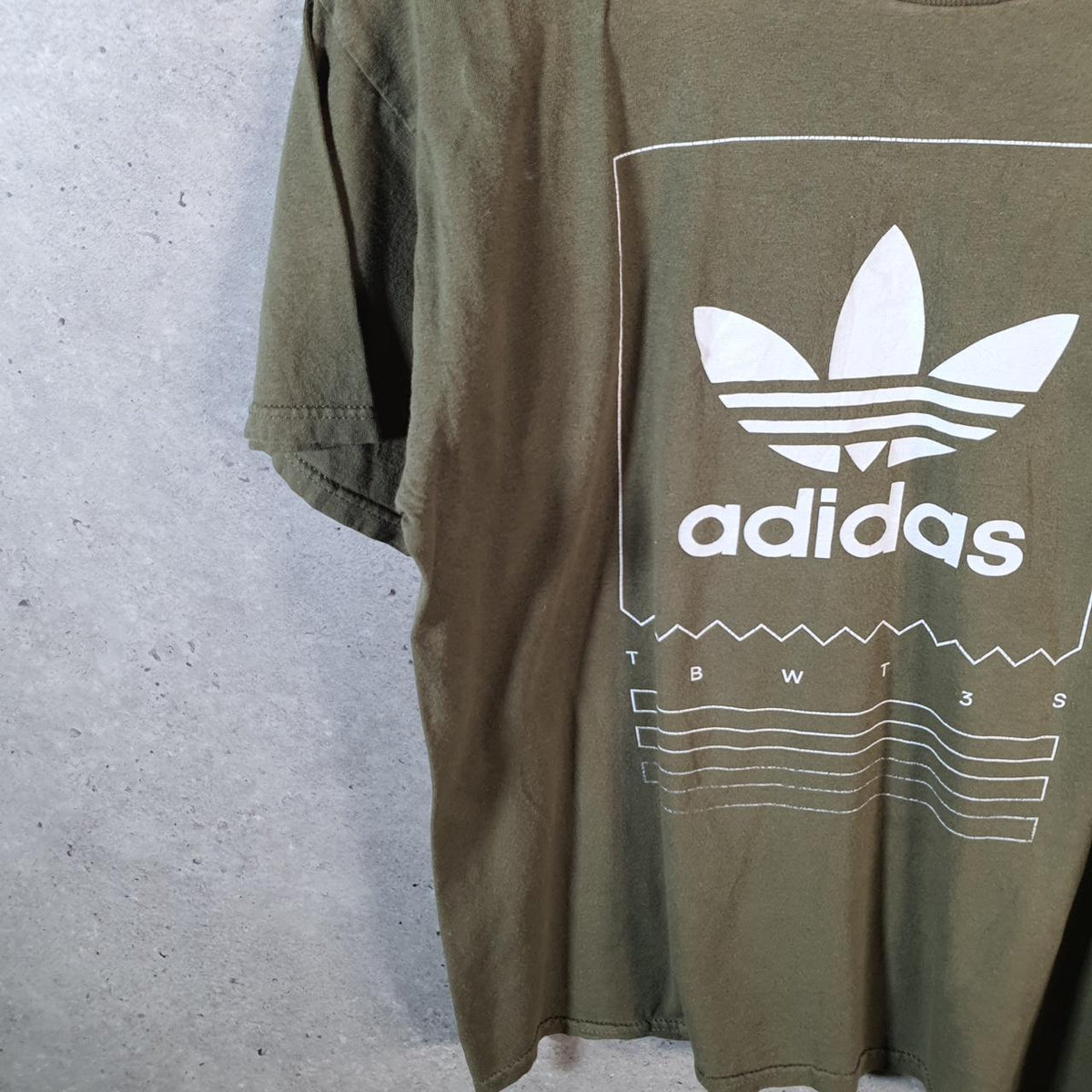 Vintage Adidas Trefoil Retro T Shirt Shirt Men’s Medium Khaki Green Logo Athletic