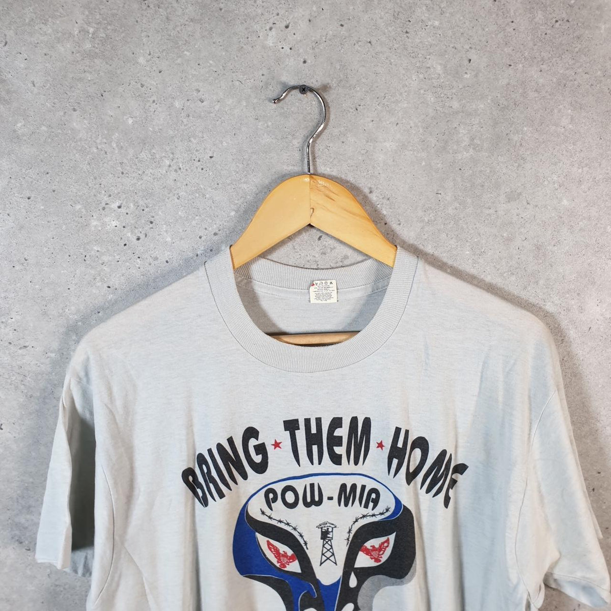 Vintage Screen Stars Best Pow Mia Glendale USA Single Stitch T Shirt Men’s XL Grey Big Fish Vintage