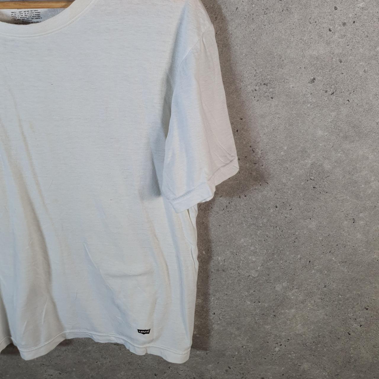 Vintage Levis Spellout T Shirt Shirt Men’s Medium White Logo Athletic Casual