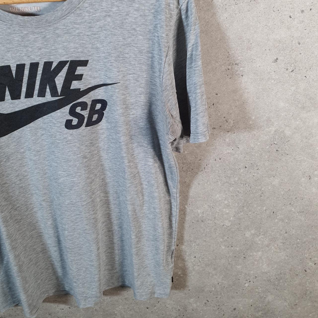 Vintage Nike SB Dri Fit Spellout T Shirt Men’s Medium Grey Logo Swoosh Athletic