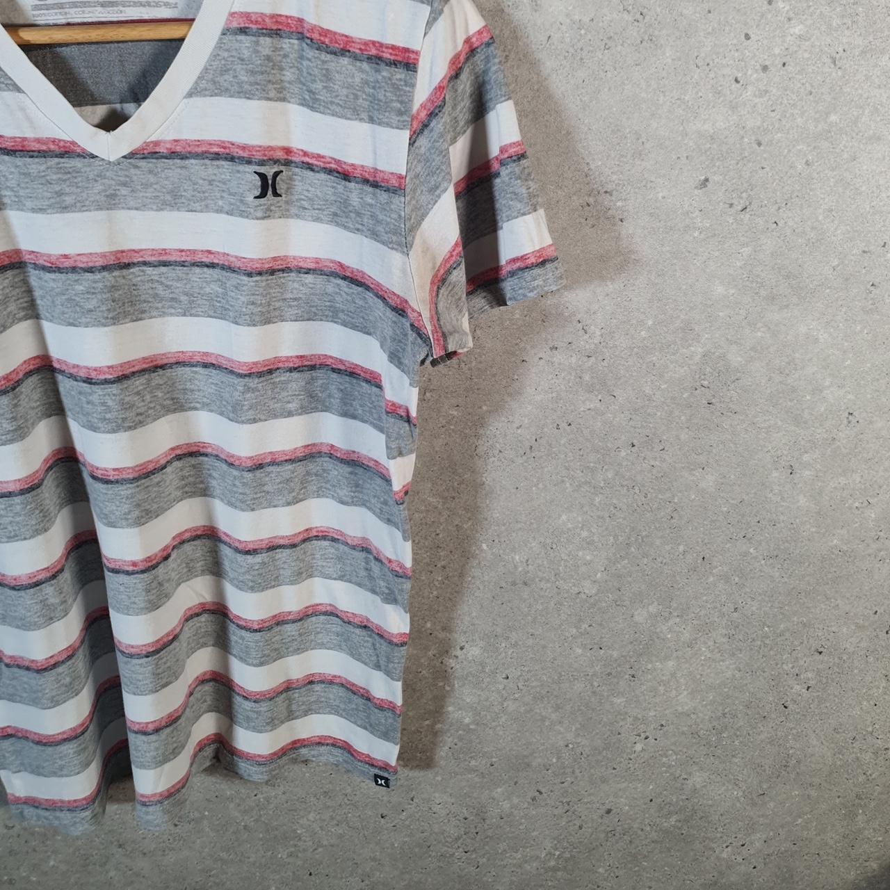 Vintage Hurley Graphic T Shirt Men’s Small Grey Striped Casual Sports Logo Athletic