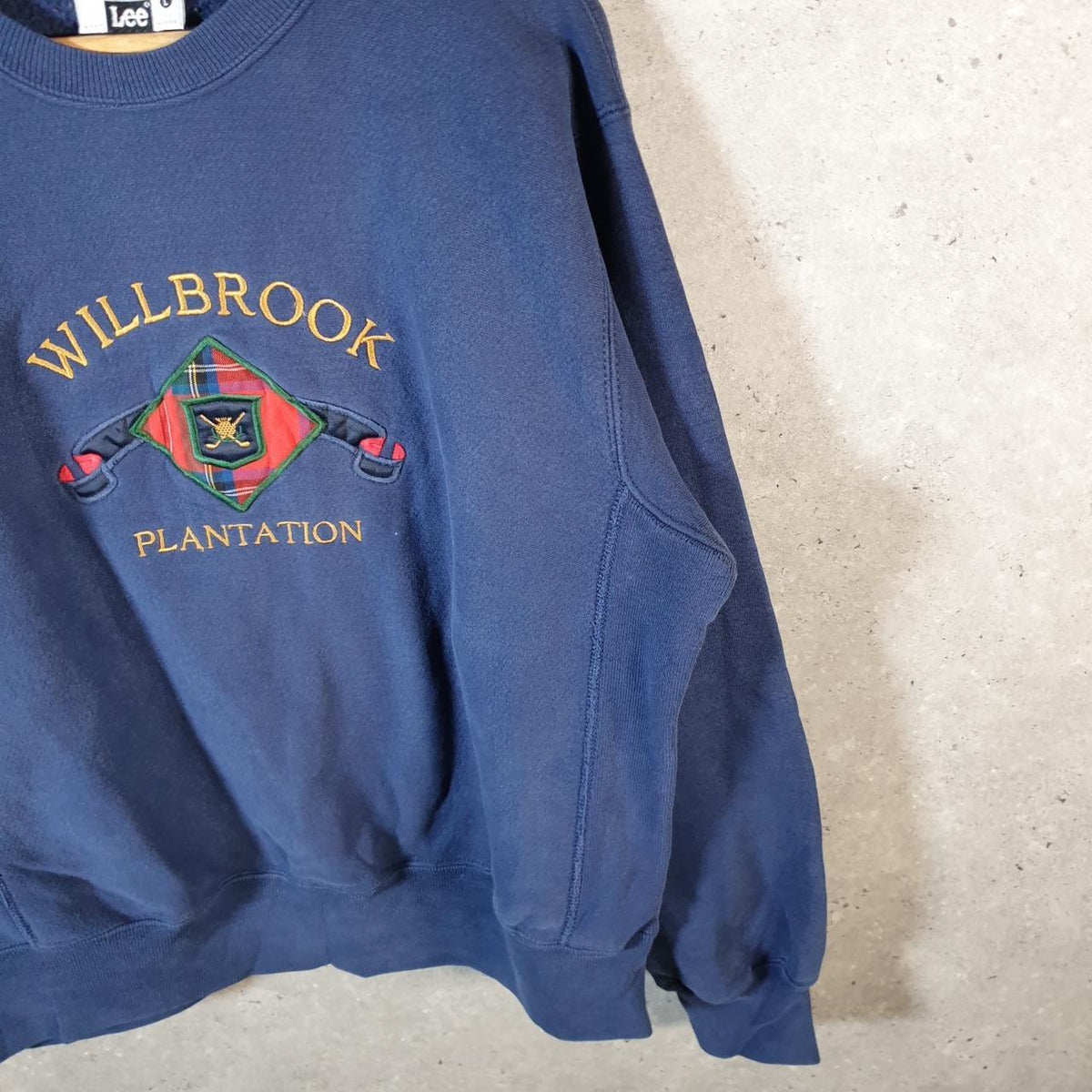 Vintage Lee Cross Grain Sweatshirt Men’s Large Navy Blue USA Pullover Willbrook Plantation