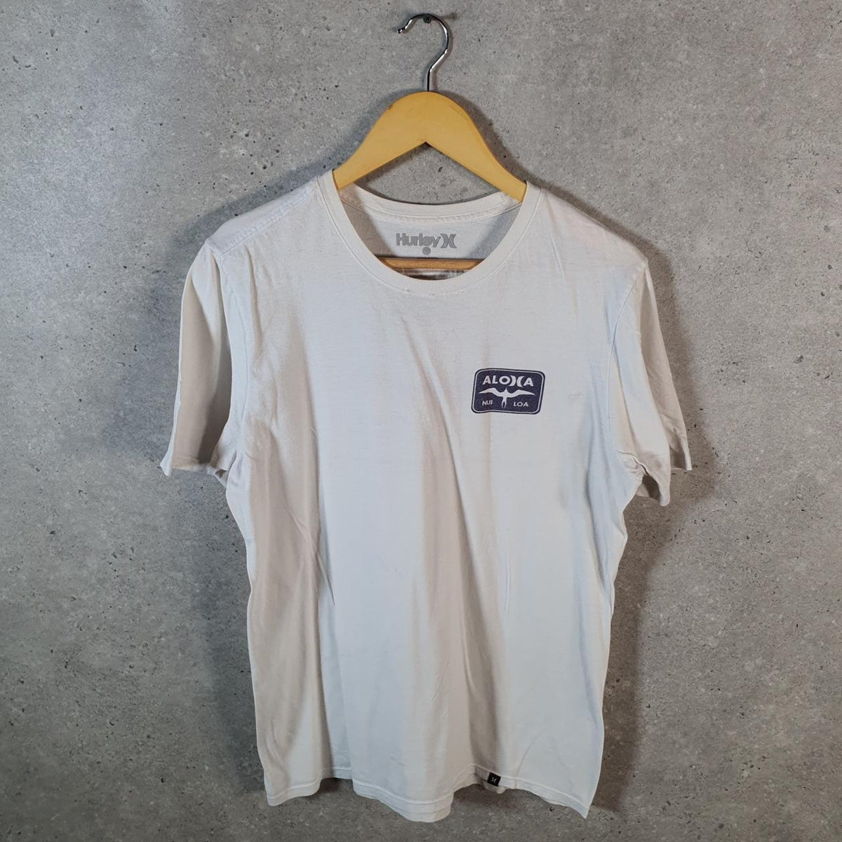 Vintage Hurley Graphic T Shirt Men’s White Medium Casual Sports Logo Athletic