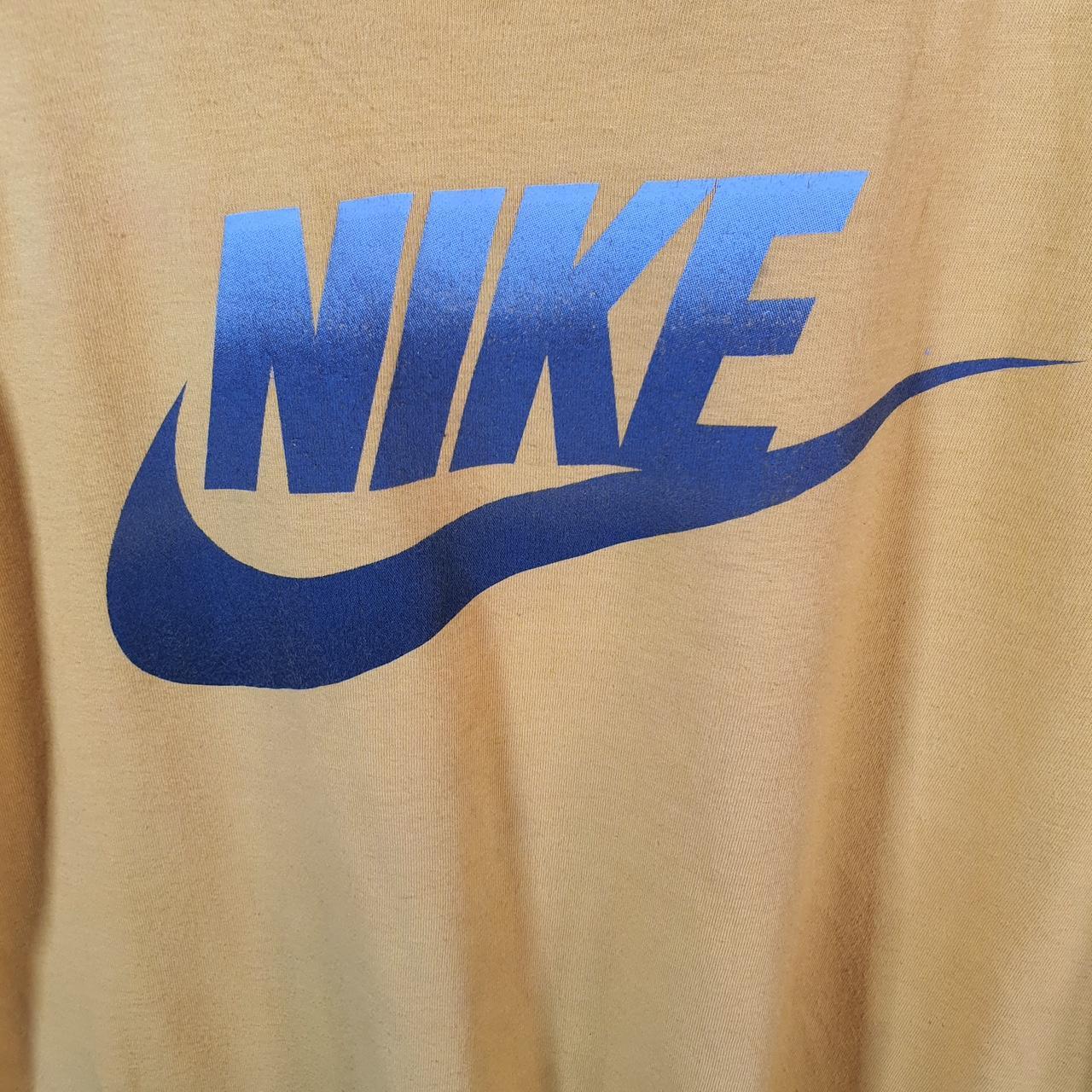 Vintage Nike Club Spellout T Shirt Mens Medium Yellow Logo Swoosh Athletic
