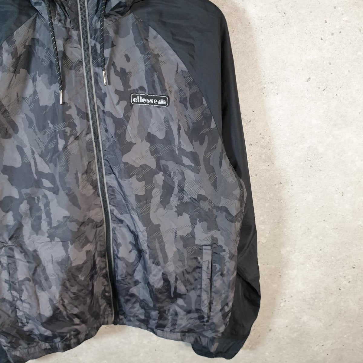 Vintage Ellesse Windbreaker Track Jacket Mens Large Grey Camouflage Full Zip