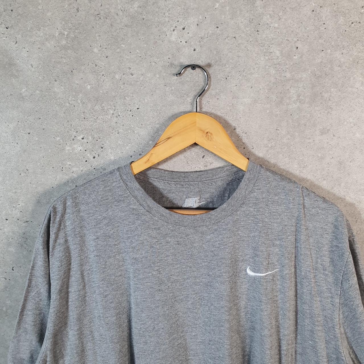 Vintage Nike T Shirt Men’s 2XL Grey Embroidered Single Swoosh Logo Athletic Big Fish Vintage